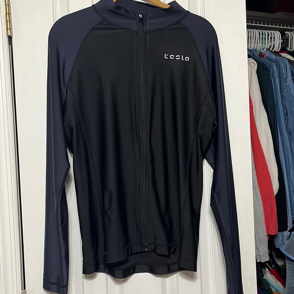 Tesla Zip up